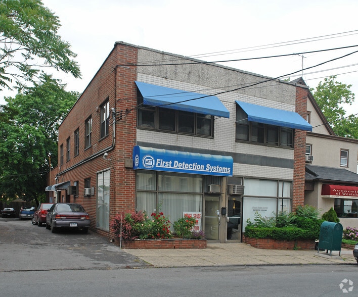 124 Lincoln Ave, Mount Vernon, NY for sale - Building Photo - Image 2 of 11