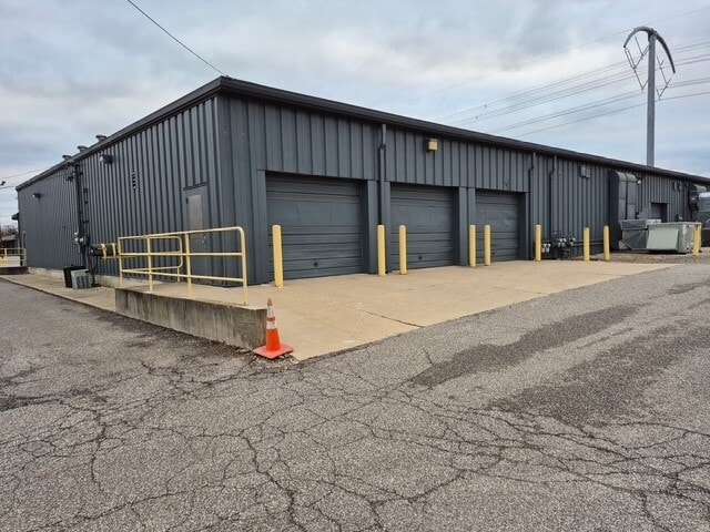 9100 Lima Rd, Fort Wayne, IN for lease - Building Photo - Image 2 of 2