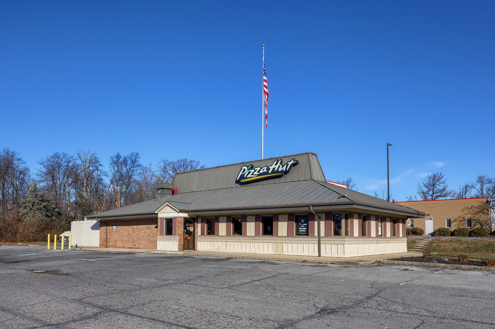900 N Hanover St, Elizabethtown, PA for lease Primary Photo- Image 1 of 2