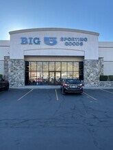 120-156 N Market Place Dr, Centerville, UT à louer Photo intérieure- Image 1 de 2