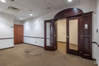 43155-43159 W 9 Mile Rd, Novi, MI for lease Interior Photo- Image 1 of 6