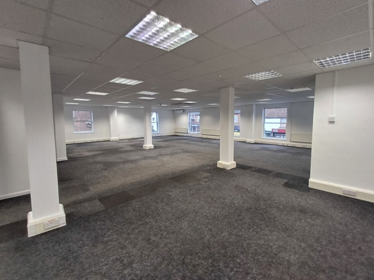 76-78 High St, Stevenage for lease Interior Photo- Image 1 of 1