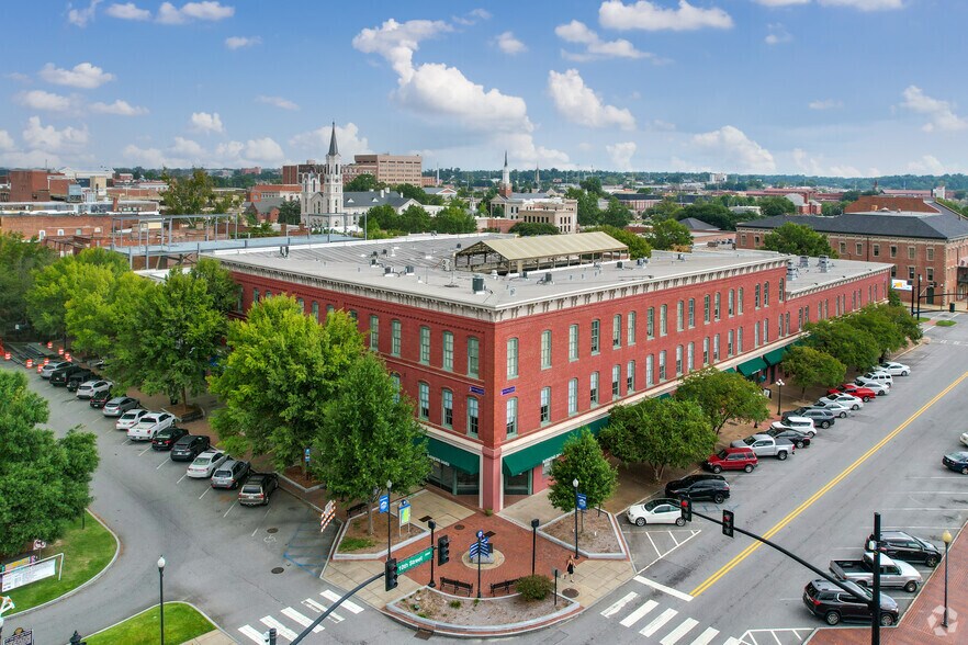 1000 Broadway, Columbus, GA à louer - Photo du bâtiment - Image 2 de 10