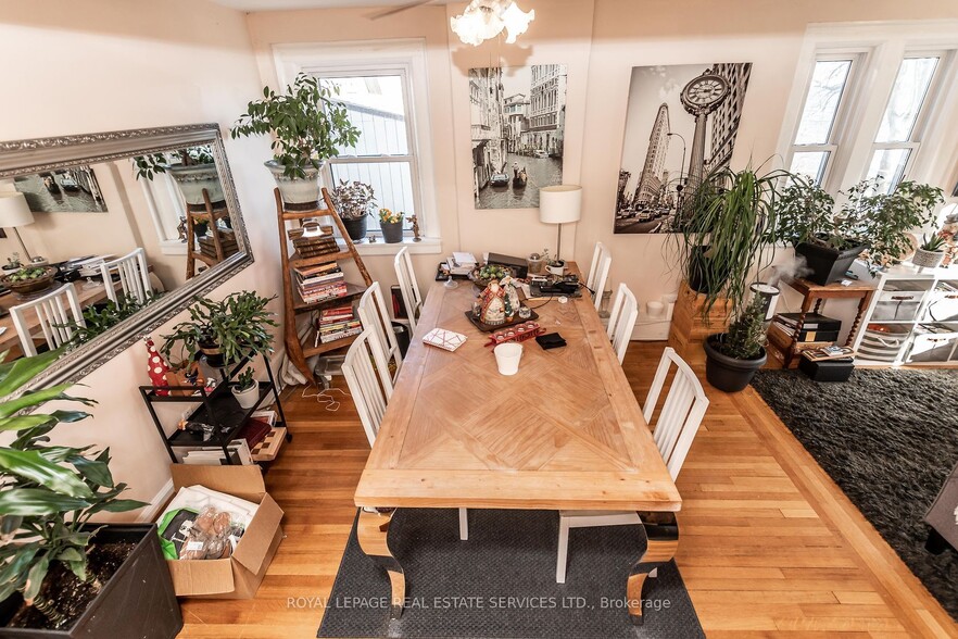 2707 Lake Shore Blvd W, Toronto, ON for sale - Interior Photo - Image 3 of 13