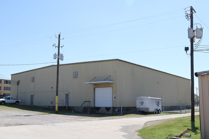 401 7th St, Birmingham, AL for lease - Building Photo - Image 2 of 2