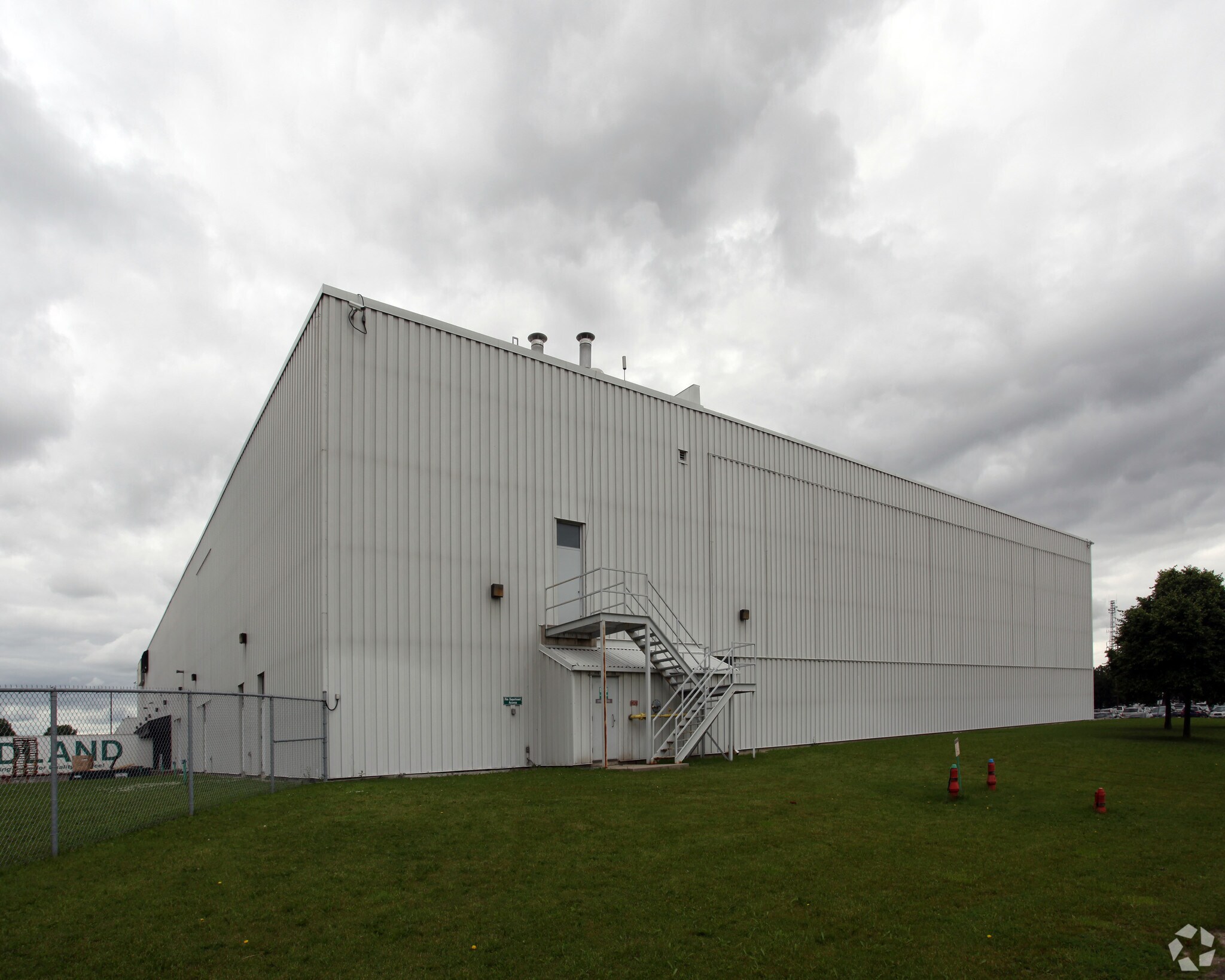 77 Belfield Rd, Toronto, ON for sale Primary Photo- Image 1 of 1