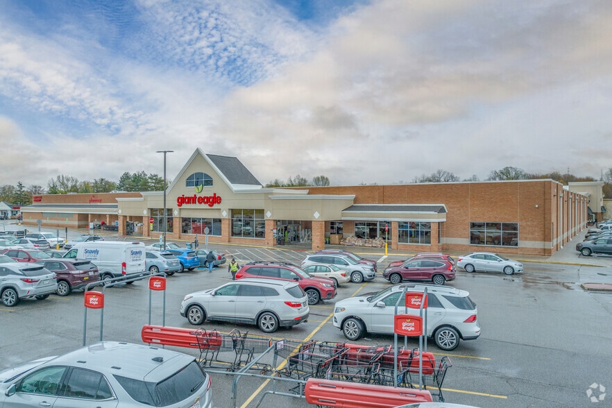 8535 Tanglewood Sq, Chagrin Falls, OH for lease - Building Photo - Image 1 of 9