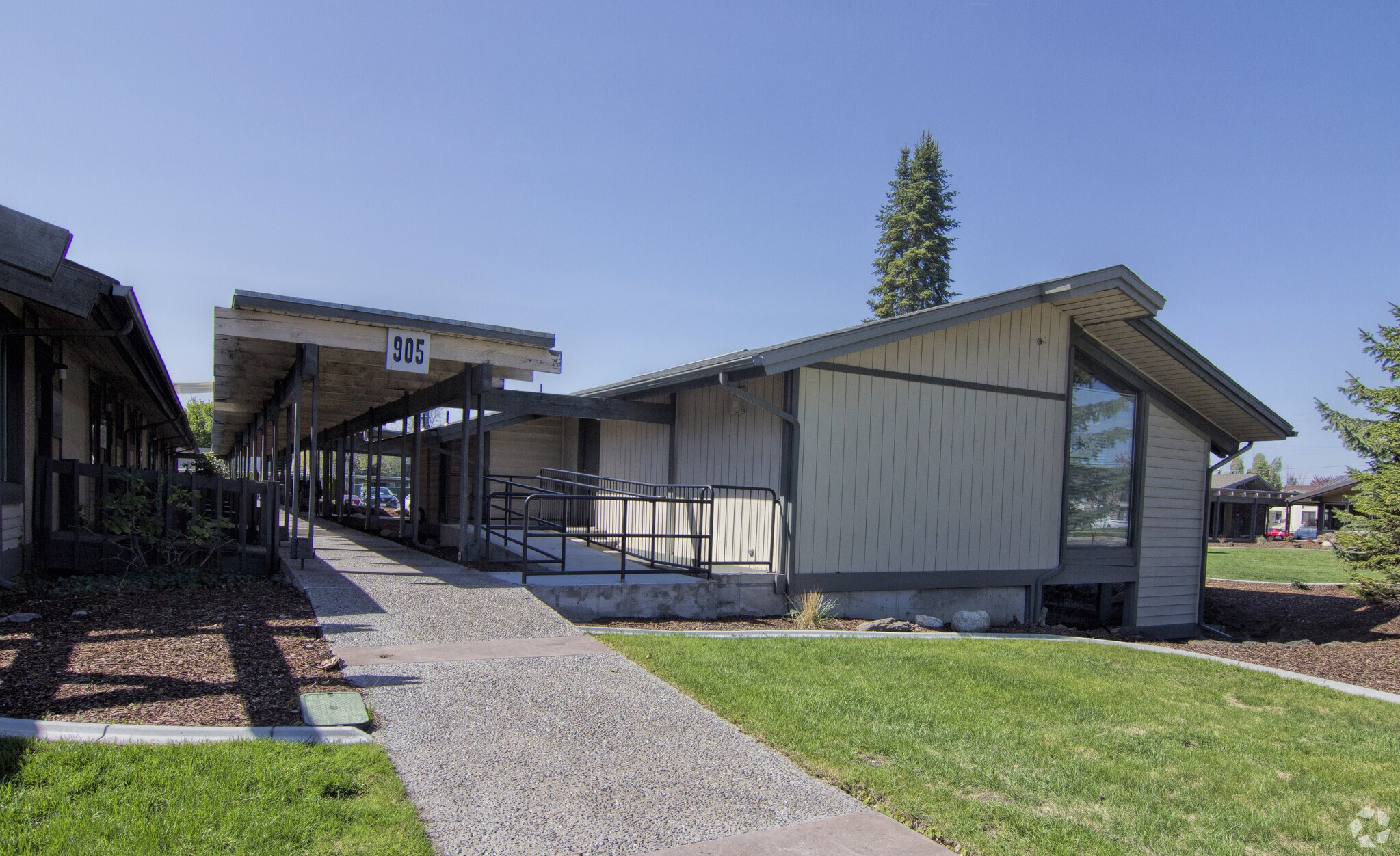 905 N Pines Rd, Spokane Valley, WA à vendre Photo principale- Image 1 de 6