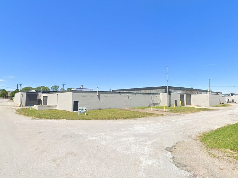 2225 Colonial Ave, Erie, PA à louer - Photo du bâtiment - Image 2 de 8