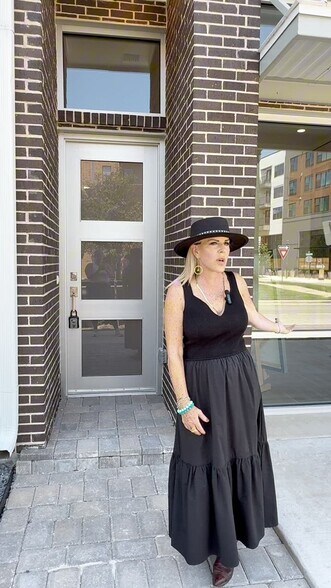 3824 Berkman Dr, Austin, TX à vendre - Vidéo sur l’inscription commerciale - Image 2 de 24