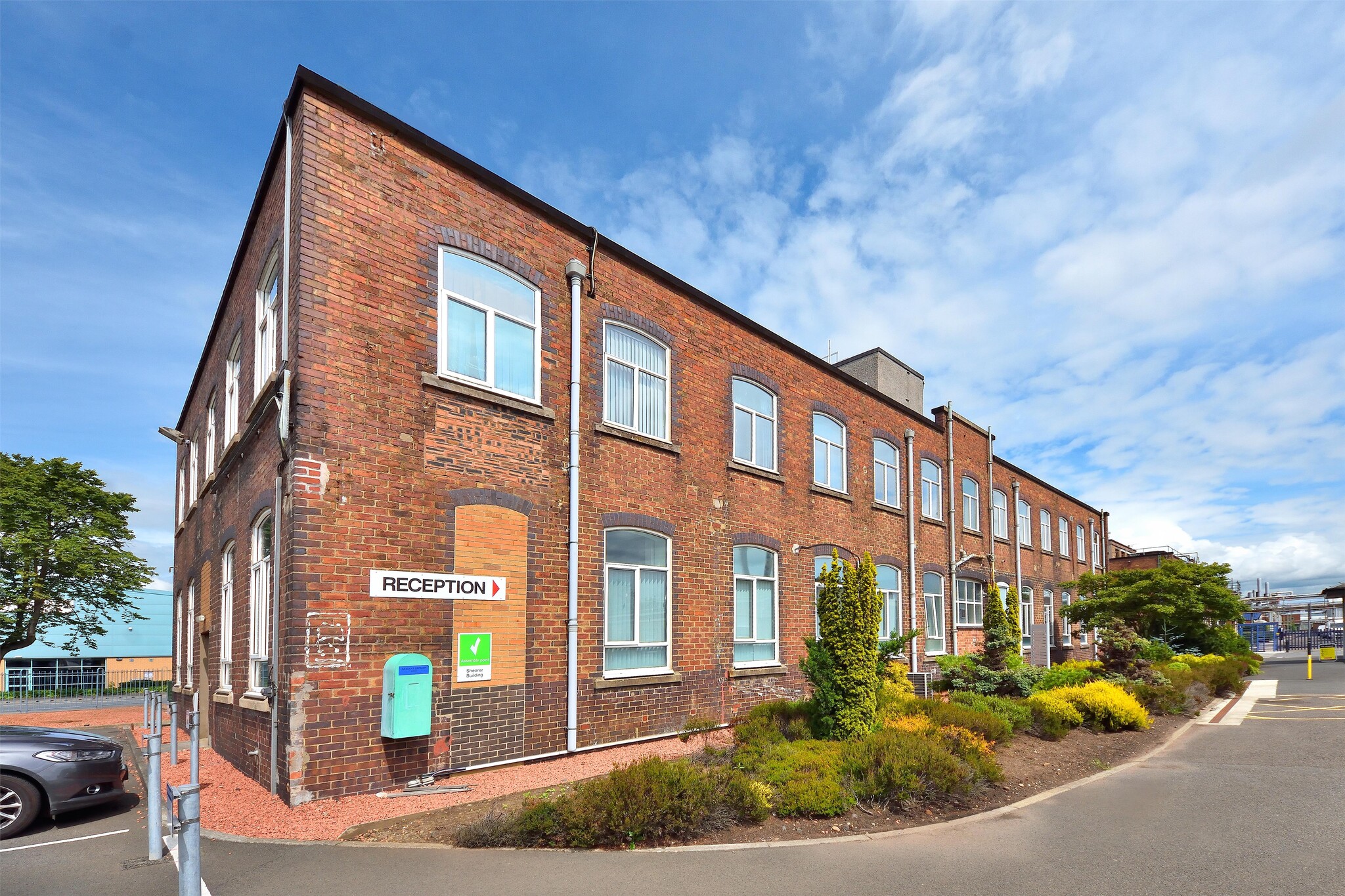 Earls Rd, Grangemouth for lease Building Photo- Image 1 of 5