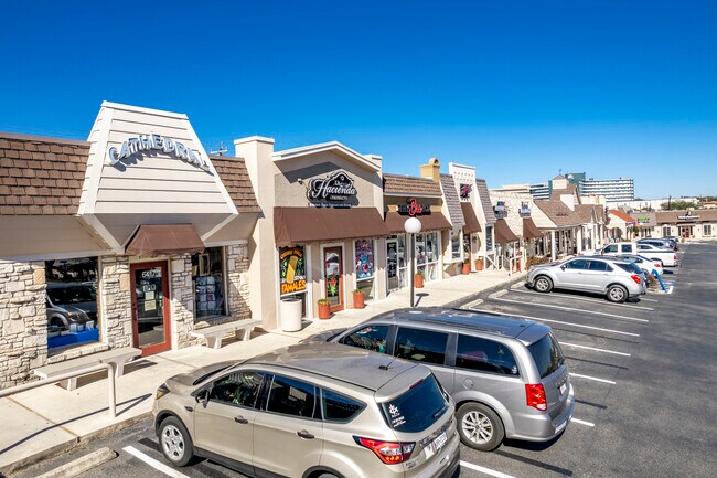 More details for 6401-6487 Blanco Rd, San Antonio, TX - Retail for Lease