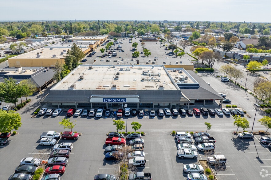215-285 California St, Woodland, CA for lease - Aerial - Image 2 of 6