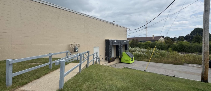 560-600 N 108th Pl, Wauwatosa, WI for sale - Building Photo - Image 2 of 14