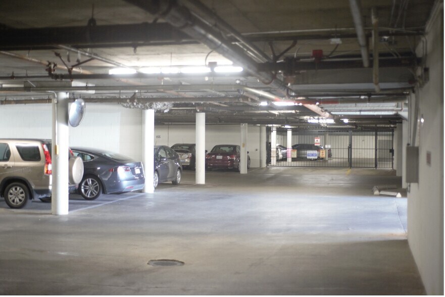 2421-2431 Park Blvd, Palo Alto, CA for sale - Interior Photo - Image 2 of 6