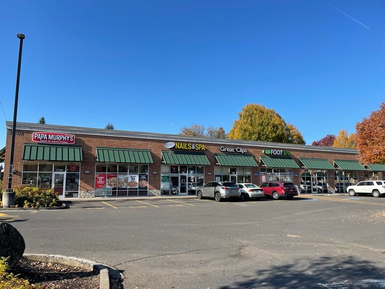 2720-2740 River Rd, Eugene, OR for lease - Building Photo - Image 2 of 5