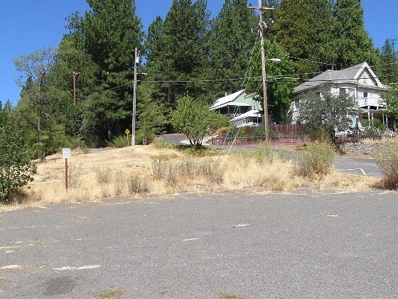 11 Kneeland Ave, Colfax, CA for sale Primary Photo- Image 1 of 3