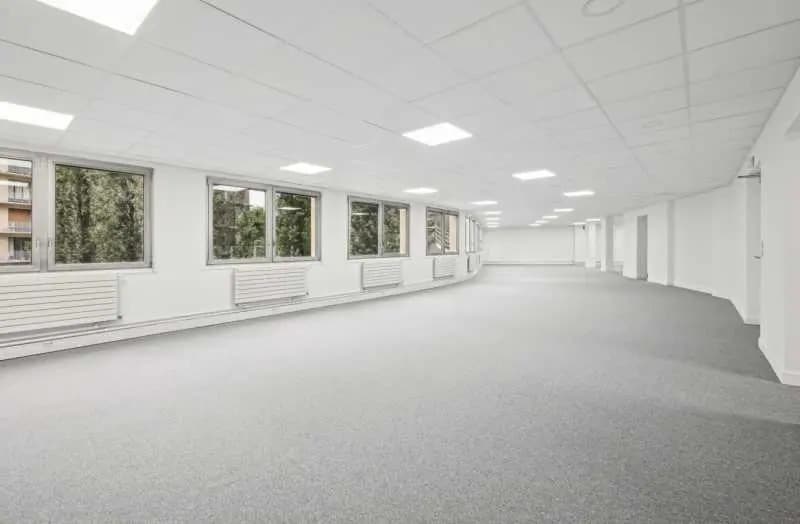 Office in Paris for sale - Interior Photo - Image 1 of 11