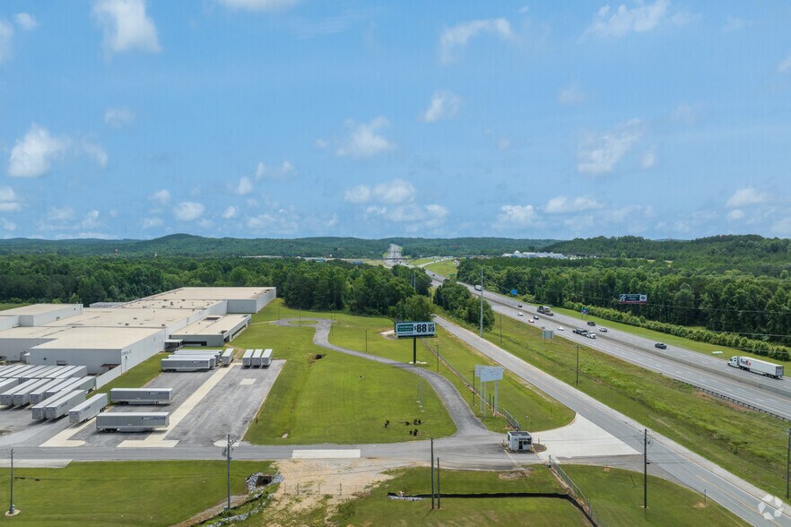 1 JVC Rd, Tuscaloosa, AL à louer - Photo du bâtiment - Image 2 de 14