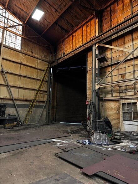 7401-7447 Intervale St, Detroit, MI for sale - Building Photo - Image 3 of 9