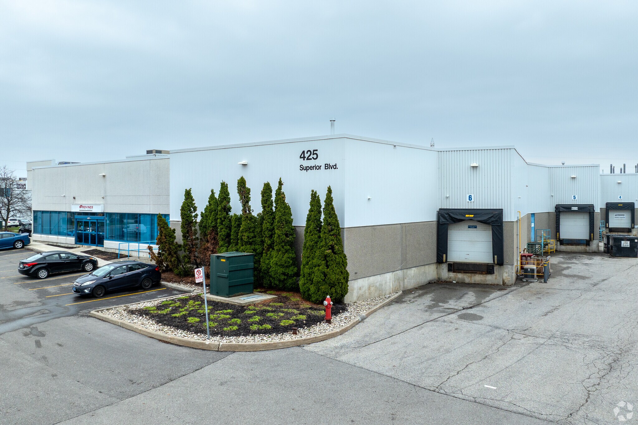 425 Superior Blvd, Mississauga, ON à louer Photo principale- Image 1 de 3