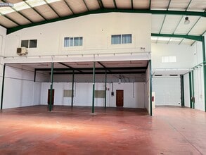 Industrial in Móstoles, Madrid for lease Interior Photo- Image 2 of 14