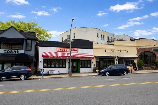 Plus de détails pour 702-720 Bloomfield Ave, Montclair, NJ - Commerce de détail à louer