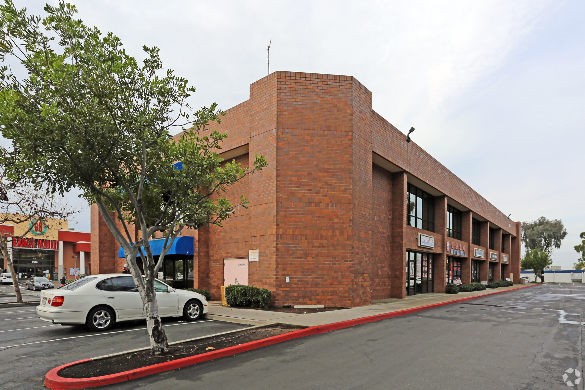 7330 Clairemont Mesa Blvd, San Diego, CA for lease Primary Photo- Image 1 of 7