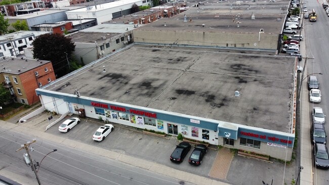 Plus de détails pour 3120 Rue Denis-Papin, Montréal, QC - Industriel à vendre