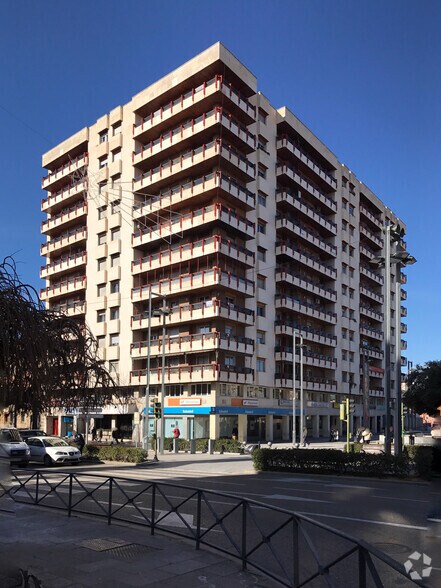 Retail in Guadalajara, Guadalajara for lease - Building Photo - Image 1 of 1