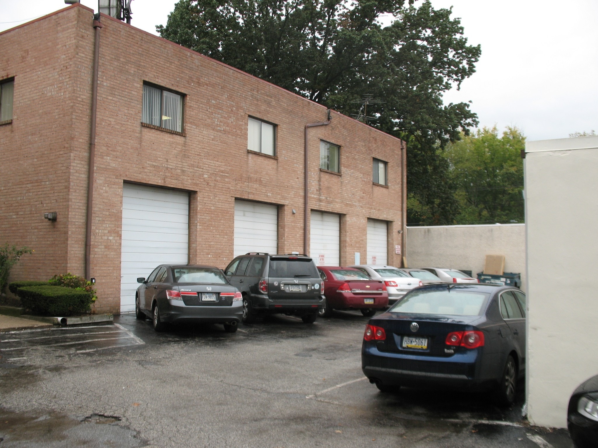 60 State Rd portfolio of 3 properties for sale on LoopNet.ca Primary Photo- Image 1 of 4