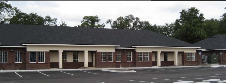 13453 N Main St, Jacksonville, FL for lease - Building Photo - Image 3 of 17