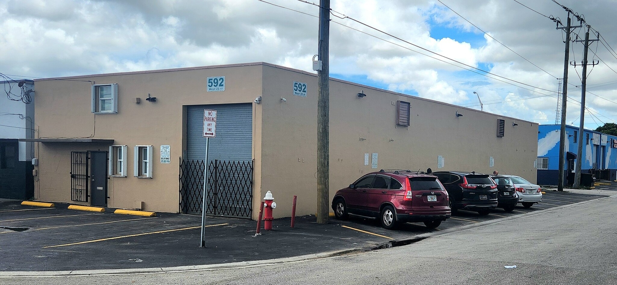 592-598 W 28th St, Hialeah, FL for lease Building Photo- Image 1 of 18