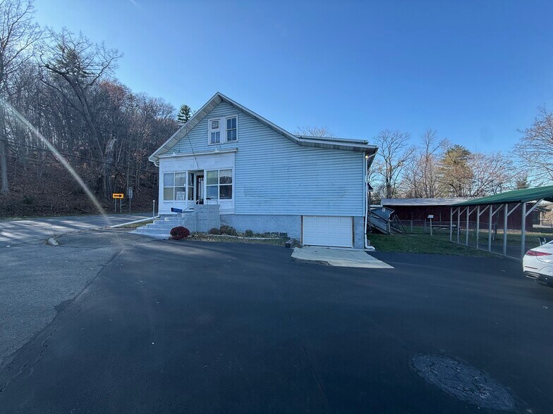 2855 Aqueduct Rd, Schenectady, NY à vendre - Photo du bâtiment - Image 2 de 8