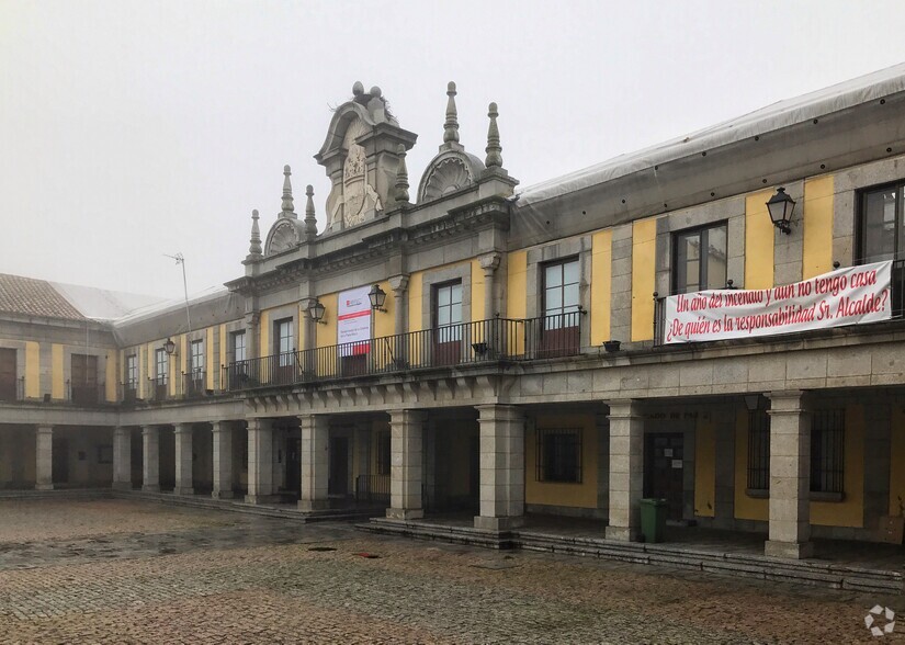 Plaza Mayor, 1, Brunete, Madrid à vendre - Photo du bâtiment - Image 2 de 2