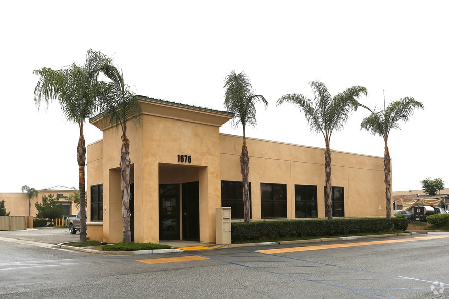 1676 Palmyrita Ave, Riverside, CA for sale - Building Photo - Image 2 of 6