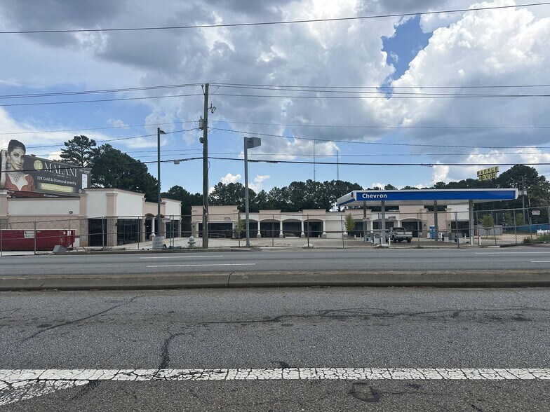 5725 Jimmy Carter Blvd, Norcross, GA à louer - Photo du bâtiment - Image 3 de 8