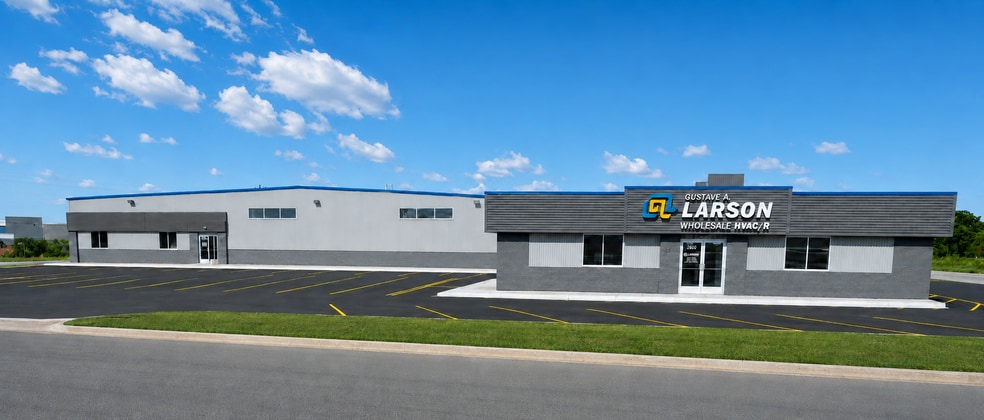 2600 S Ashland Ave, Green Bay, WI for lease - Building Photo - Image 1 of 1
