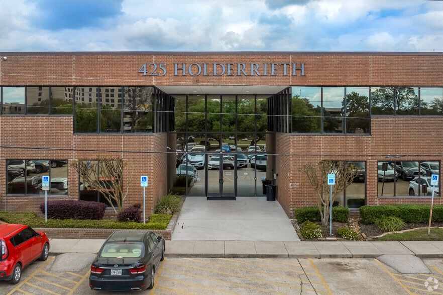 425 Holderrieth Blvd, Tomball, TX à louer - Photo du bâtiment - Image 3 de 10