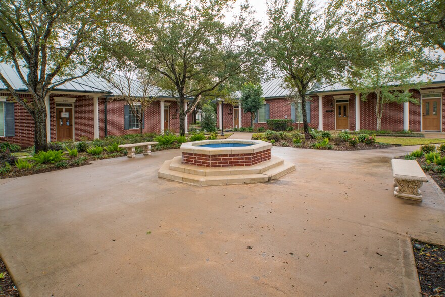 4501 Cartwright Rd, Missouri City, TX à vendre - Photo du bâtiment - Image 2 de 28