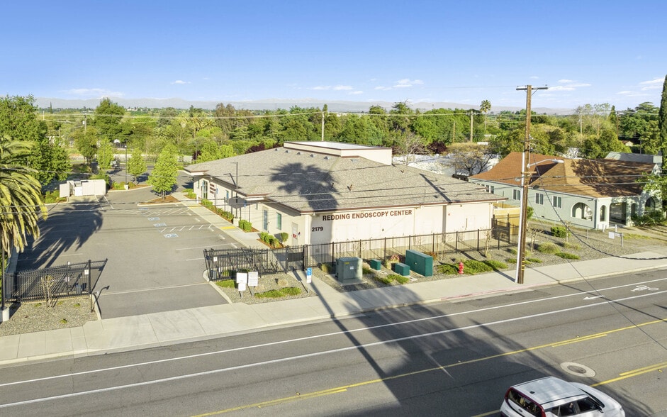2179 Court St, Redding, CA for sale - Building Photo - Image 3 of 16