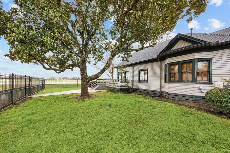 35119 FM 1093, Simonton, TX à louer - Photo du bâtiment - Image 2 de 14