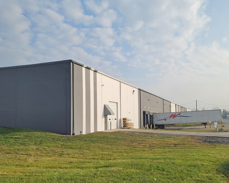 2000 N Sugar St, Lima, OH for lease - Building Photo - Image 2 of 8
