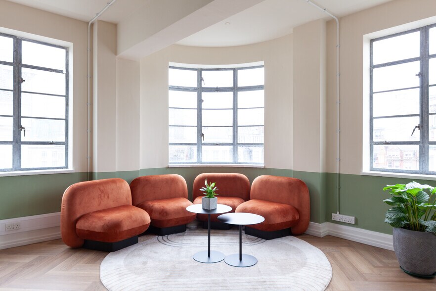 6-10A Great Portland St, Londres à louer - Photo du bâtiment - Image 3 de 7