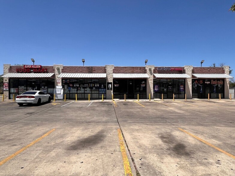 711 W Hallmark Ave, Killeen, TX à louer - Photo du bâtiment - Image 2 de 10
