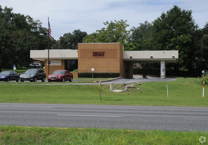 410 E Palm St, Fruitland Park, FL for lease - Building Photo - Image 2 of 13