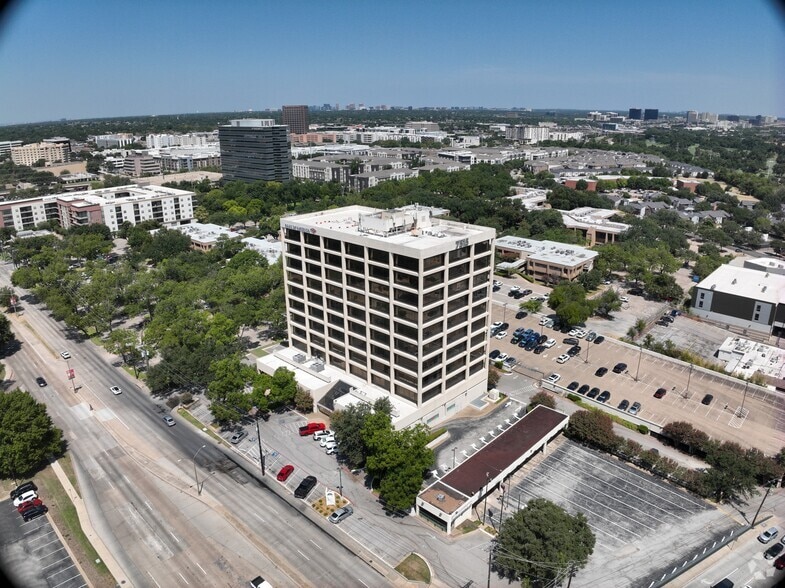 7515 Greenville Ave, Dallas, TX for lease - Matterport Community - Image 2 of 13