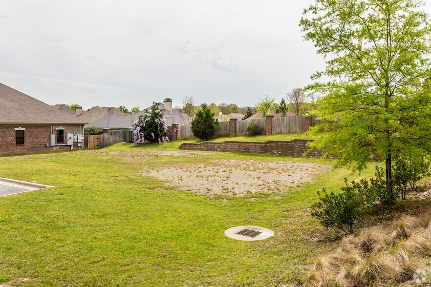 Hwy 10/ Cantrell, Little Rock, AR for sale - Building Photo - Image 1 of 3