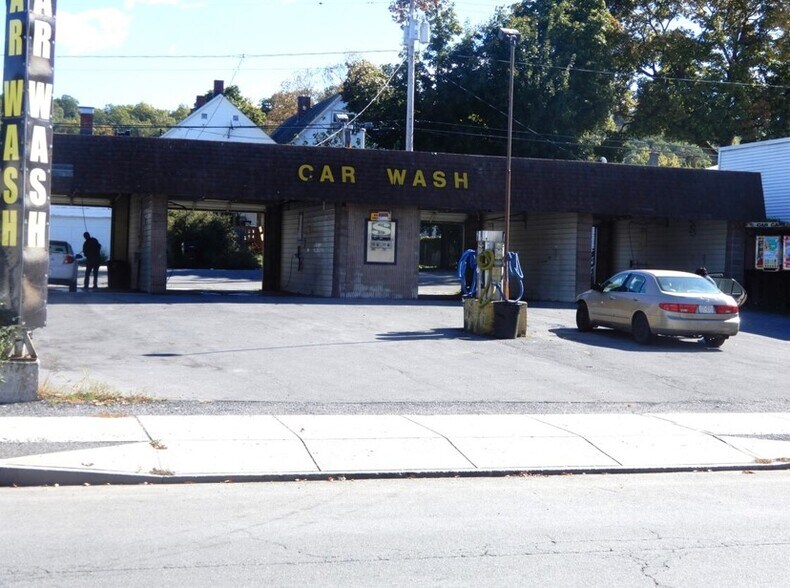 424 5th Ave, Troy, NY à vendre - Photo principale - Image 1 de 1