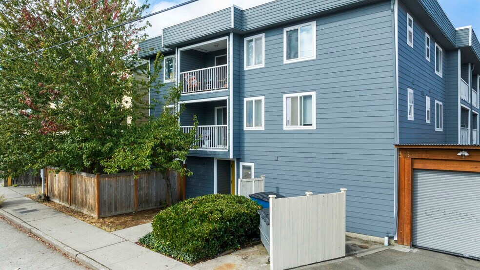 910 95th St, Seattle, WA à vendre - Photo du bâtiment - Image 2 de 7
